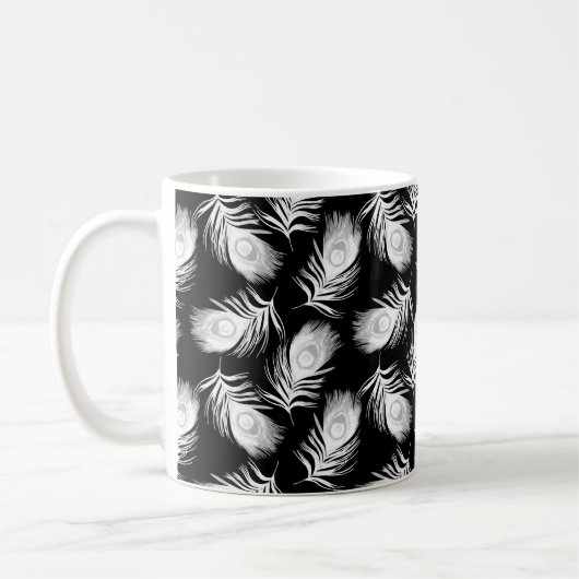 Dekoratives nahtloses Muster mit schönem Pfau Kaffeetasse (Links)