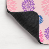 Dekoratives rosa lila und blaues Blumenmuster Mousepad (Ecke)