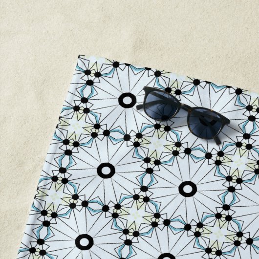 Dekoratives Schwarz-Weiß-Muster rund  Strandtuch (Beispiel)