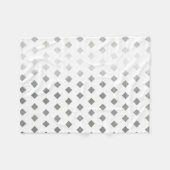 Dekoratives Silbergrau-weißes Diamantmuster Fleecedecke (Vorderseite (Horizontal))