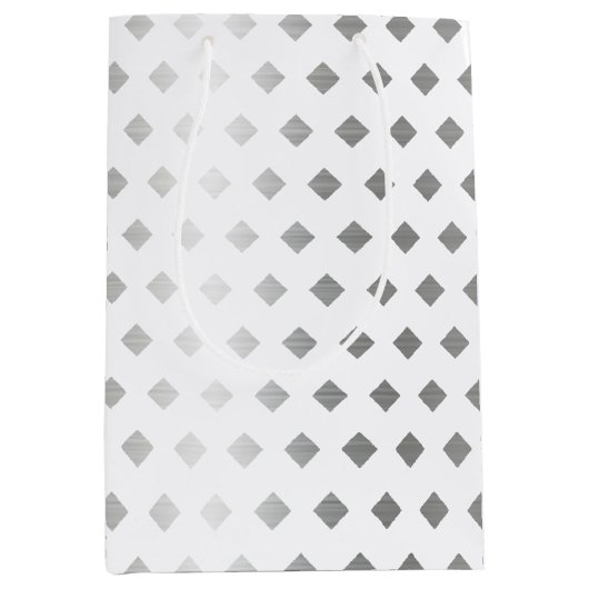 Dekoratives Silbergrau-weißes Diamantmuster Mittlere Geschenktüte (Vorderseite)