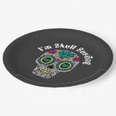 Dekorierte Teller aus Abstraktem Schädelpapier (Schrägansicht)