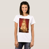 Dekorierter weißer Weihnachtsbaum T-Shirt (Vorne ganz)