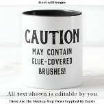 Dekoseiten-Pinsel Zitat Custom BW04 Funny Craft Tasse<br><div class="desc">Das ist keine gewöhnliche Tasse - es ist ein decoupage Crafter! Mit der spielerischen Warnung "Vorsicht kann leimbedeckte Pinsel enthalten!", ist diese minimalistische Tasse die ideale Zuhause für Ihre Schere, Bürsten, Pinzetten, Knochenmesser und andere Handwerkzeuge. Entworfen mit decoupage Enthusiasten im Hinterkopf, behalte es Ihren Arbeitsbereich aufgeräumt und fügt eine Touch...</div>