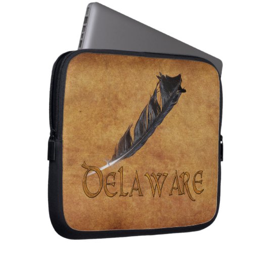 DELAWARE Native American Feaather Laptop Sleeve (Vorne Rechts)