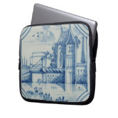 Delft-Fliese, die einen Drawbridge über einem Laptopschutzhülle (Vorderseite Links)