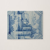 Delft-Fliese, die einen Drawbridge über einem Puzzle (Horizontal)
