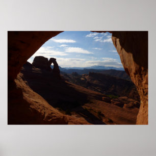 Delicate Arch durch Rock Window in Arches Poster