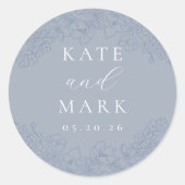 Delicate Blue Floral Wedding Envelope Seals Runder Aufkleber (Vorderseite)