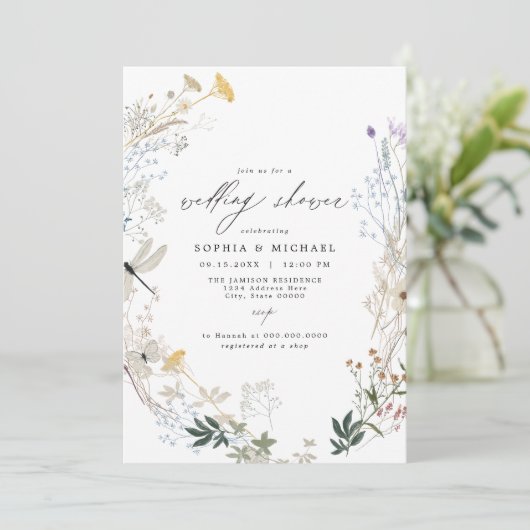 Delicate Boho Wildblume Butterfly Polterabend Einladung (Stehend Vorderseite)