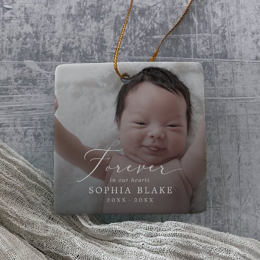 Delicate Dark Overlay Foto Baby Memorial Keramikornament