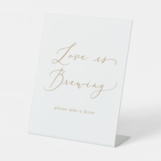 Delicate Gold Calligraphy Love Is Brewing Sockelschild (Vorderseite)