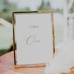 Delicate Gold Calligraphy Table One Tischnummer<br><div class="desc">Dieser zarte Goldkalligraphie-Tisch einer Tischnummer ist perfekt für eine moderne Hochzeit. Das romantische minimalistische Design besticht durch eine hübsche und elegante Champagner-goldgelbe Typografie auf weißem Hintergrund mit einem klaren und schlichten Look. Die Karte druckt auf der Vorder- und Rückseite (beidseitig). Andere Tischnummern in der Sammlung werden separat verkauft.</div>