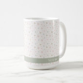 Delicate Gray Snowflake Muster Weihnachtsname Kaffeetasse (VorderseiteRechts)