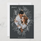 Delicate Holly | Elegantes Foto Feiertagskarte (Vorderseite)