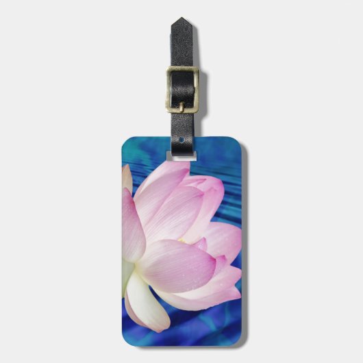 Delicate Lotus Blume Gepäckanhänger (Vorderseite vertikal)