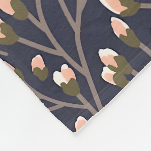 Delicate Pink Buds on Brown Branches Fleecedecke (Ecke)