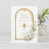 Delicate Spring Green & Beige Floral Arch Wedding Einladung (Stehend Vorderseite)