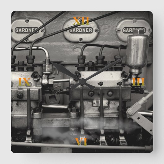 Delicious Engineering Quadratische Wanduhr (Vorderseite)