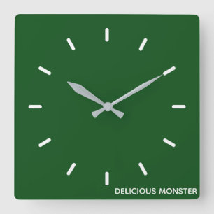Delicious Monster green color name Quadratische Wanduhr