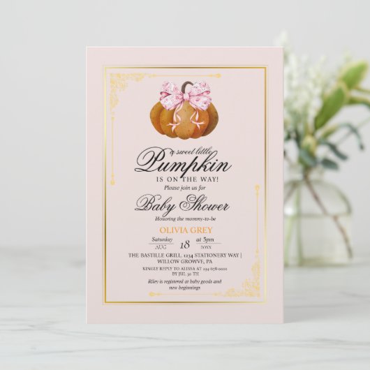 Delight Gold Pumpkin Baby Dusche Einladung (Stehend Vorderseite)