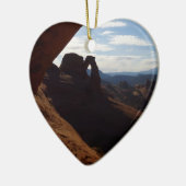 Delikate Arche through Rock Window at Arches Keramikornament (Links)