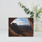 Delikate Arche through Rock Window at Arches Postkarte (Stehend Vorderseite)