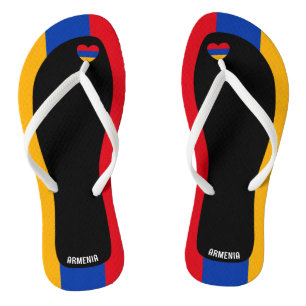 Delikate armenische Flaggenfarben Patriotik Badesandalen