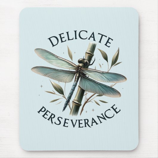 Delikate Ausdauer - Künstlerische Libelle Mousepad (Vorne)