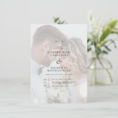 Delikate Black Monogram Calligrafy Foto Wedding Einladung (Stehend Vorderseite)