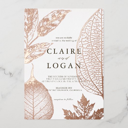 Delikate Blätter Hochzeit Folieneinladung (Vorderseite)