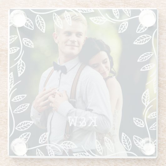 Delikate Blätter rahmen Mit Monogramm Foto Glasuntersetzer (Rückseite)