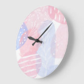 Delikate Blüten und Abstrakte Wasserfarben Große Wanduhr (Winkel)