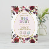 Delikate Burgundy Blume Gold Ei Hunt Osterfest Einladung (Stehend Vorderseite)