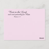 Delikate Federblüte mit Bibelbotschaft Postkarte (Rückseite)