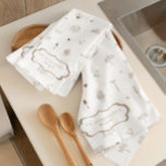 Delikate Frühlingsgarten Monogram Teetuch Geschirrtuch<br><div class="desc">Fügen Sie Ihrer Küche eine Touch von rustikalem Charme mit diesem zarten Frühlingshof Monogram Teetuch hinzu. Dieses handlich gezeichnet Muster aus Vintagen Gartenwerkzeugen, blühenden Blumen und naturlich inspirierten Elementen ist ideal für Gartenliebhaber und Bauernliebhaber. 🌿 Hauptmerkmale: Elegante botanische und gartenbezogene Illustrationen in sanften Erdtönen Vollständig personalisierbar mit Familiennamen, Monogramm oder...</div>
