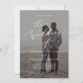 Delikate Kalligrafie Dunkle Foto Overlay Hochzeit Einladung (Vorderseite)