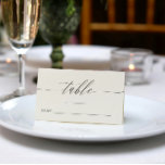 Delikate Kalligraphie - Namen und Hochzeitstag Platzkarte<br><div class="desc">Elegante Tischkarten in Schwarz und Weiß mit einem zarten Kalligraphieskript. Fügen Sie Ihre Namen und das Hochzeitdatum auf der Rückseite der Tischkarten hinzu.</div>