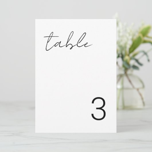 Delikate Minimalistische Einfache Tischnummer Kart (Stehend Vorderseite)