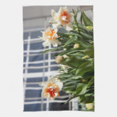 Delikate niedliche Narzissen Geschirrtuch (Vertikal)