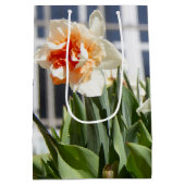 Delikate niedliche Narzissen Mittlere Geschenktüte (Rückseite)