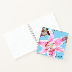 Delikate Pink Lily Blume auf der Insel Aqua Notizblock