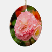 Delikate rosa Blume nach Regen Keramik Ornament (Rechts)