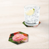 Delikate rosa Blume nach Regen Untersetzer (Vor Ort)