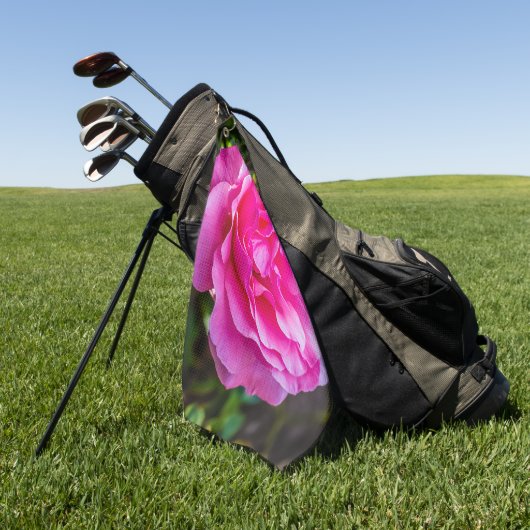 Delikate rosa Rosa Rose. Golfhandtuch (Gras)