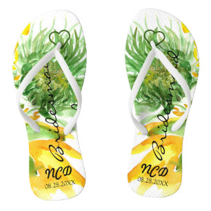 Delikate Sonnenblumen Bridesmaid Monogram Badesandalen