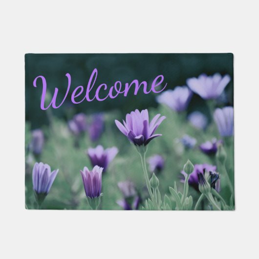 Delikate violette Blumen Fußmatte (Vorderseite)