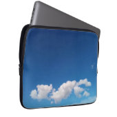 Delikate Wolken Laptopschutzhülle (Vorne Rechts)