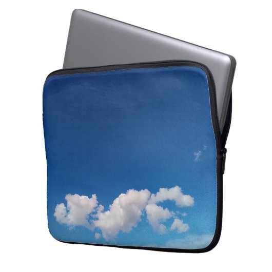 Delikate Wolken Laptopschutzhülle (Vorderseite Links)