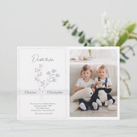 Delikates botanisches Foto Einladung (Stehend Vorderseite)